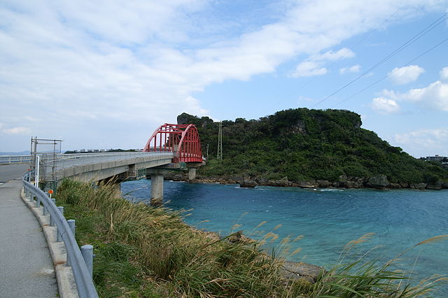 ikei-island-in-central-okinawa