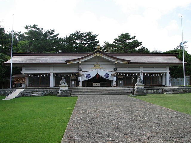 okinawa-gokoku-jinja-in-naha